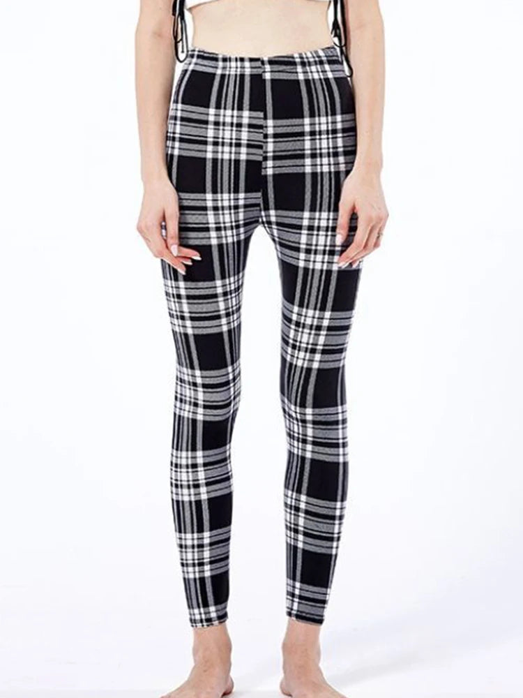 Black and White Vertical Striped Printed Leggings