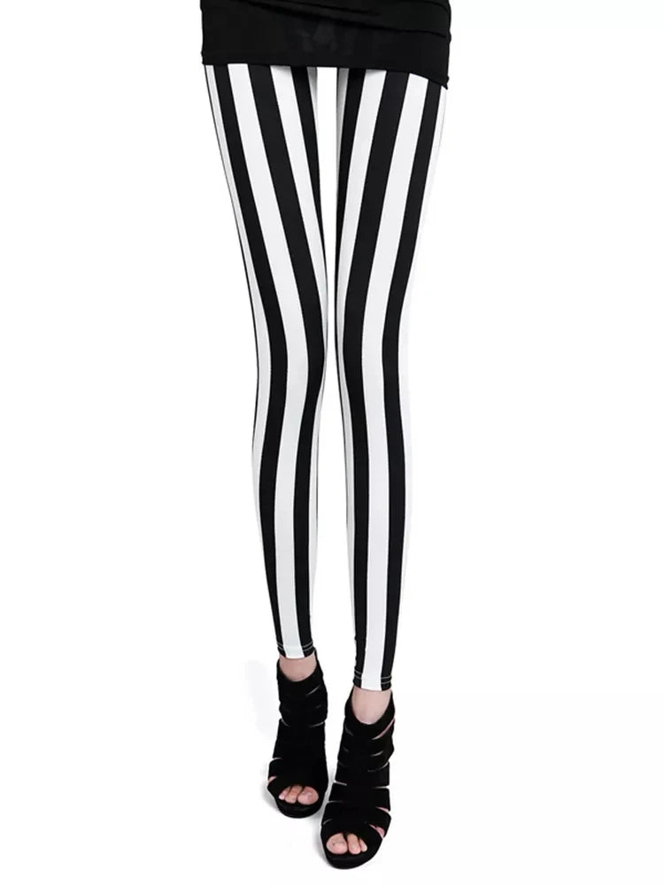 Black and White Vertical Striped Printed Leggings